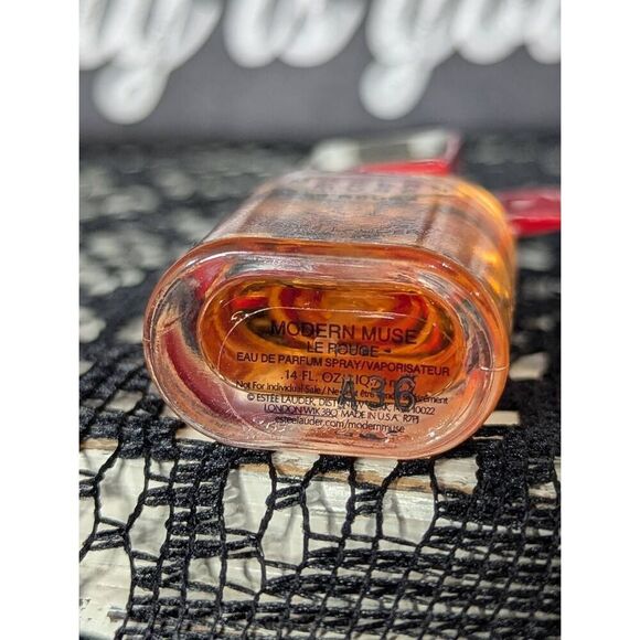 Estee Lauder Modern Muse Le Rouge Eau de Parfum 0.14 oz 4 ml Mini Travel Bottle - Picture 5 of 5